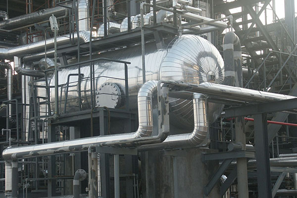 張家港杜邦旭化成項(xiàng)目設(shè)備管道保溫外護(hù)層照片